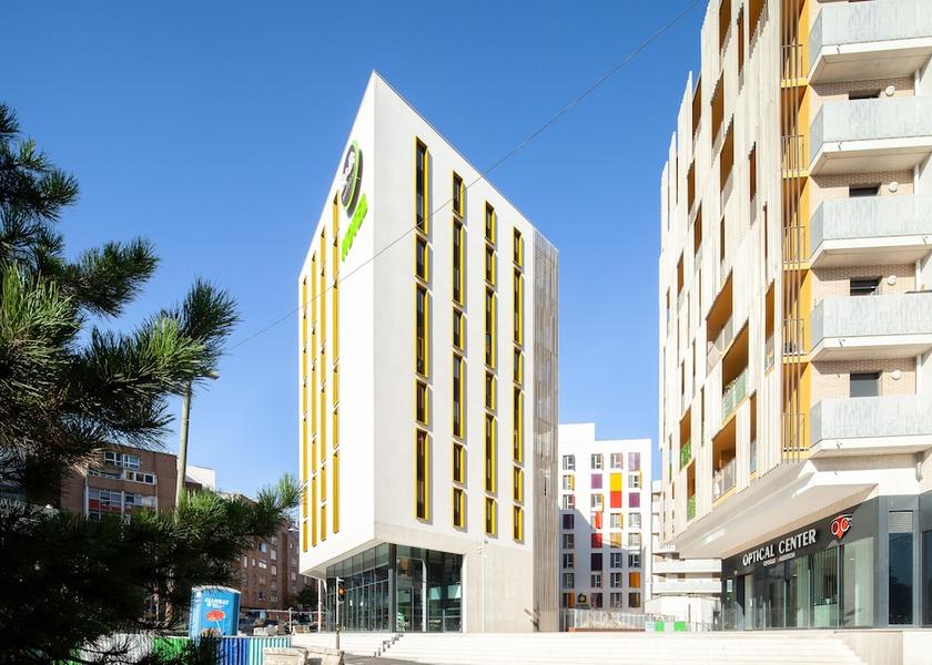 Île-de-France Bagnolet Front of property
