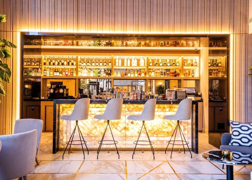  Casablanca Lobby