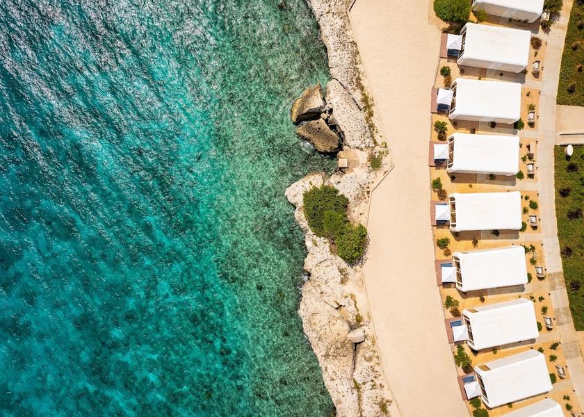  Willemstad Exterior Detail