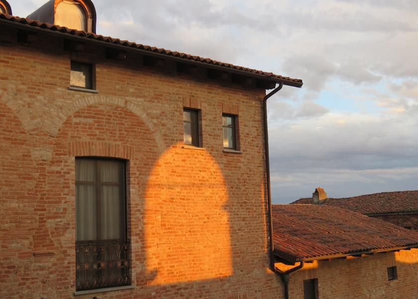 Piedmont Lu Exterior Detail