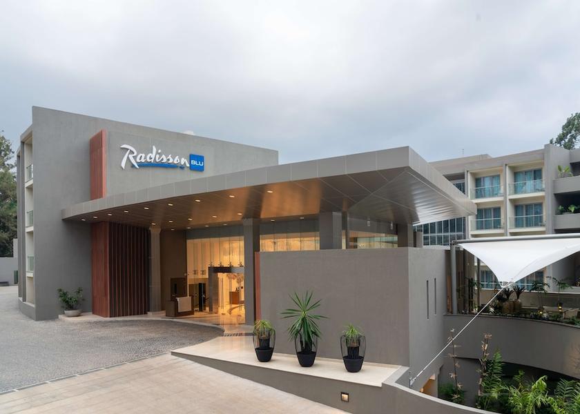  Nairobi Exterior Detail