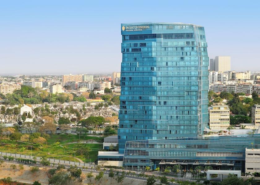  Luanda Facade