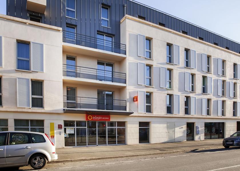 Nouvelle-Aquitaine Poitiers Facade