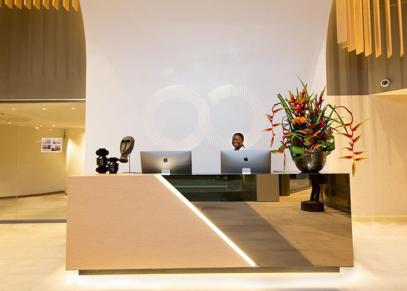 Abidjan Abidjan Reception