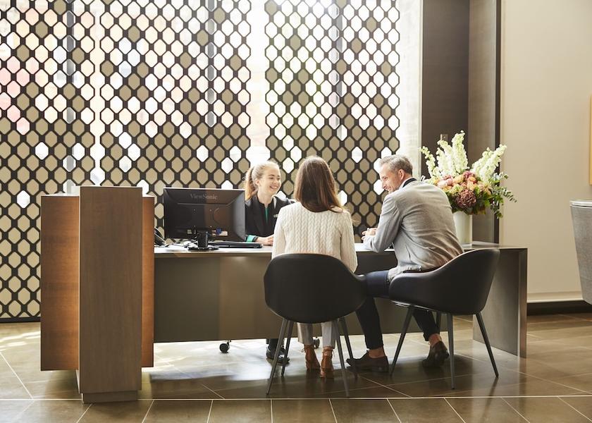 Ontario Ottawa Concierge desk