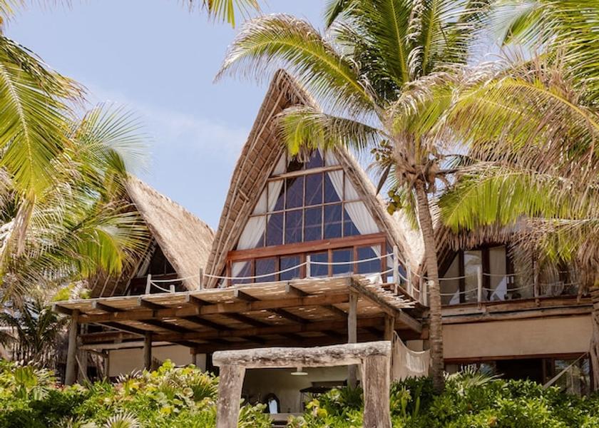 Quintana Roo Tulum Front of property