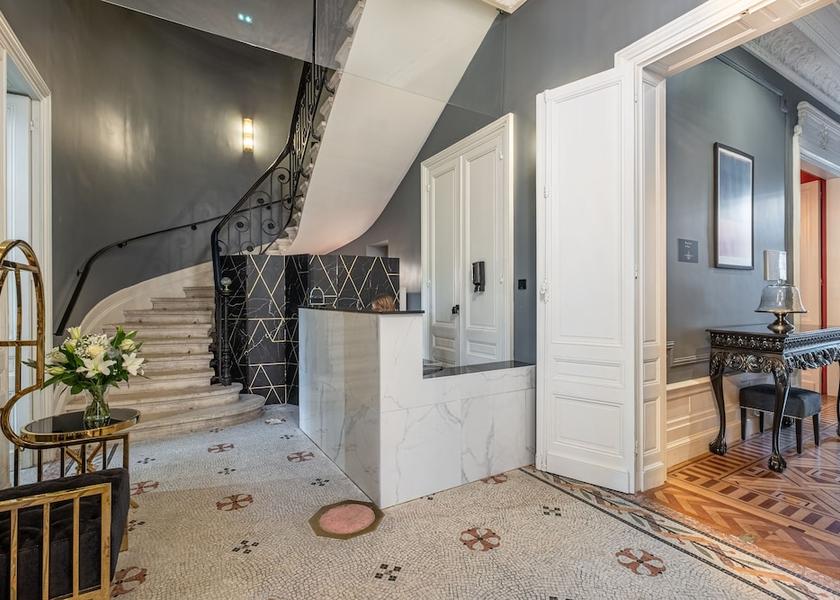 Nouvelle-Aquitaine Bordeaux Reception