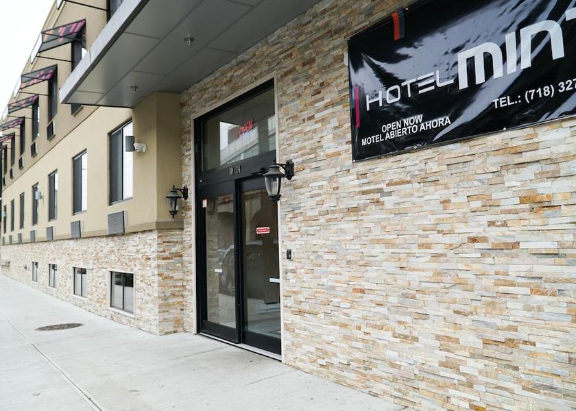 New York Far Rockaway Front of property
