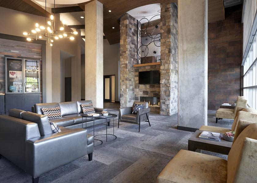 Oregon Redmond Lobby