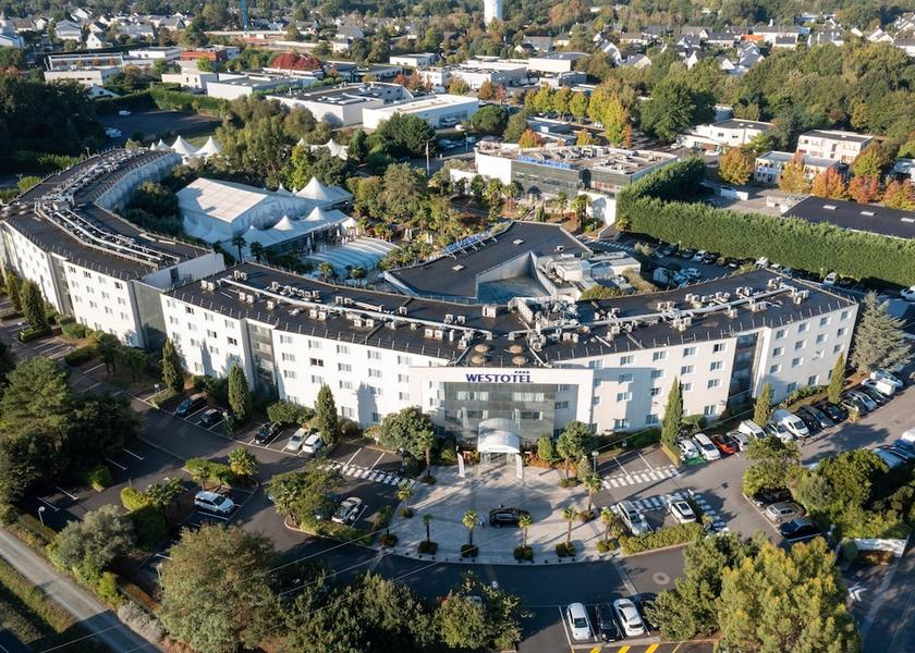 Pays de la Loire La Chapelle-sur-Erdre Exterior Detail