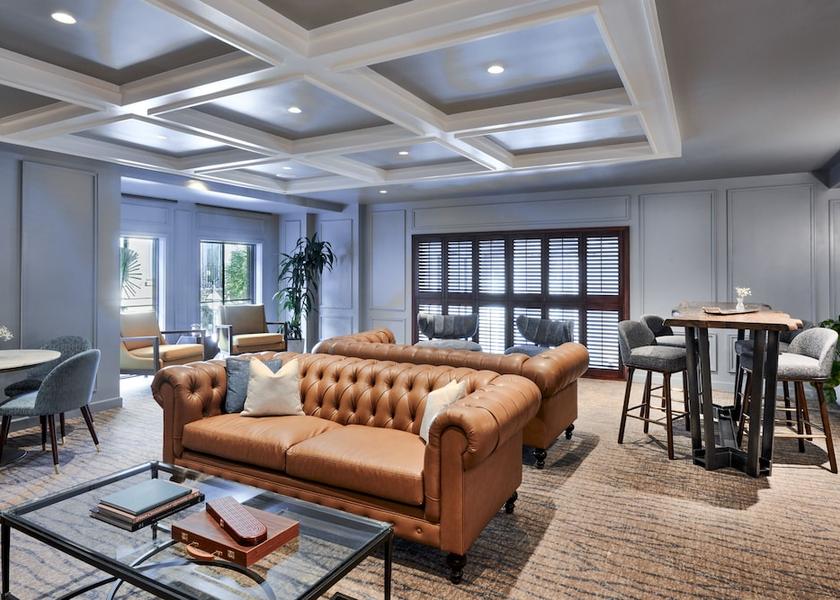 Illinois Charleston Executive Lounge