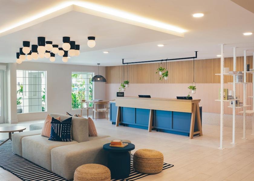  Seven Mile Beach Reception