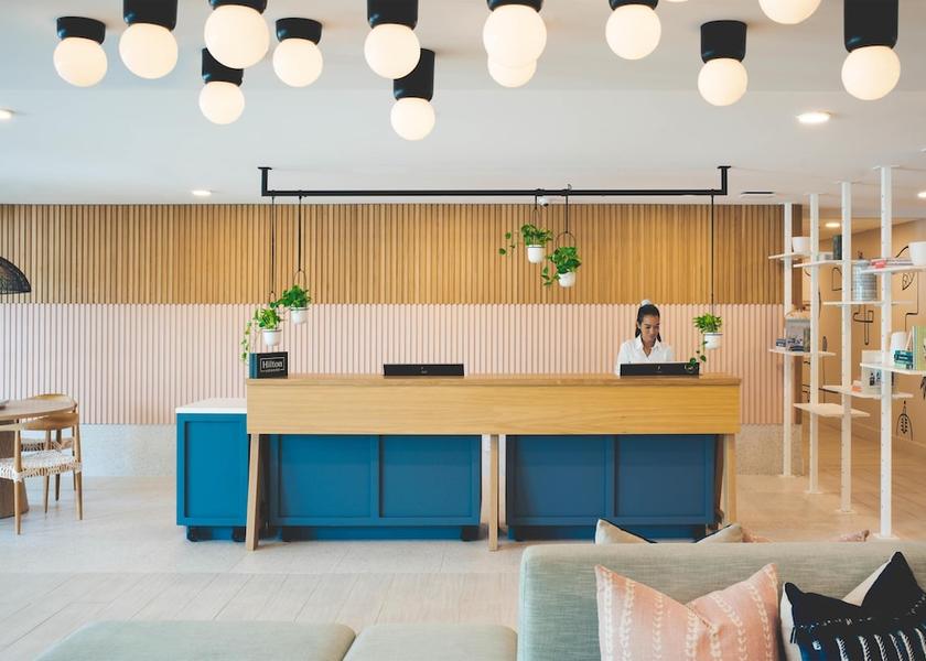  Seven Mile Beach Reception
