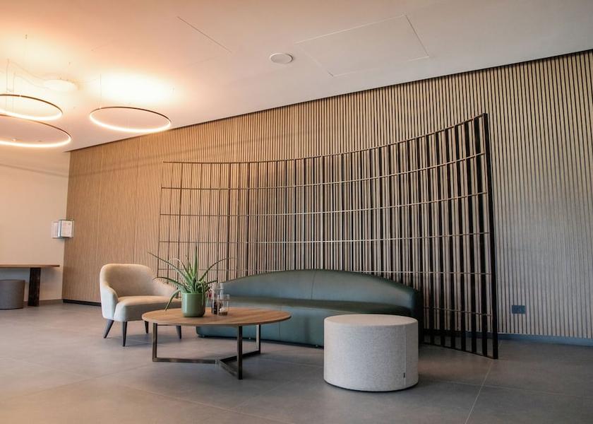 Lombardy Malgrate Reception