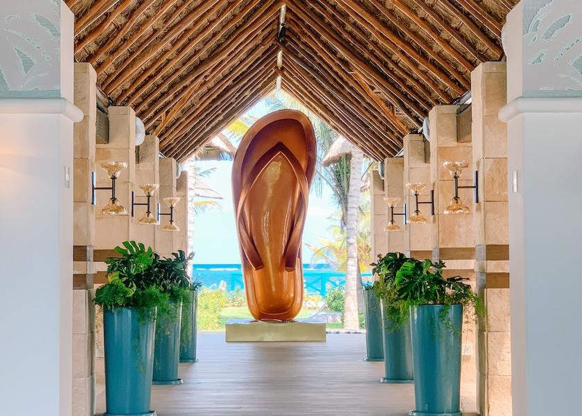 Quintana Roo Puerto Morelos Entrance