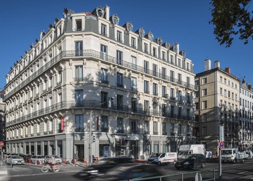 Auvergne-Rhone-Alpes Lyon Facade