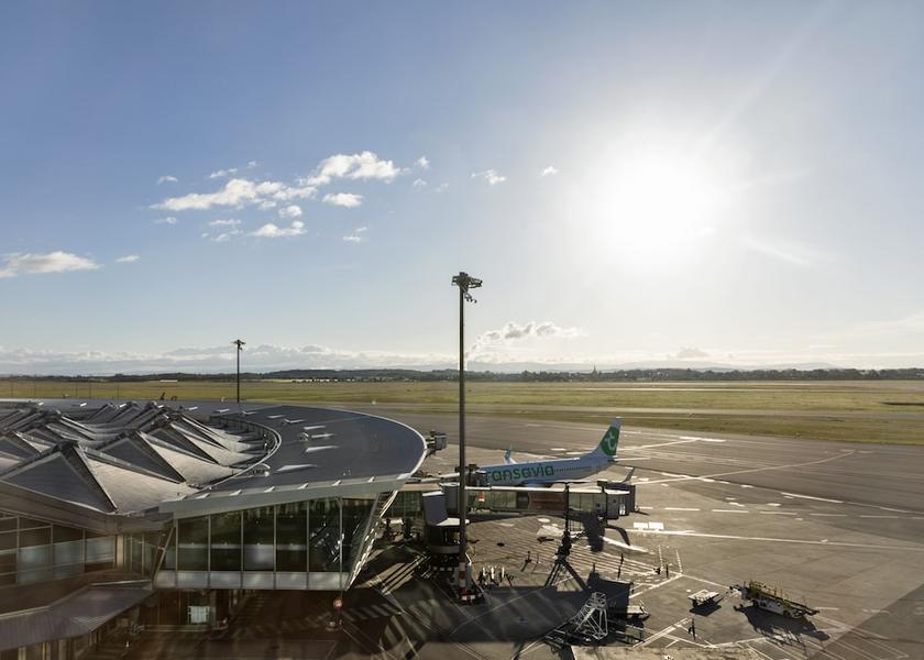 Auvergne-Rhone-Alpes Colombier-Saugnieu Room