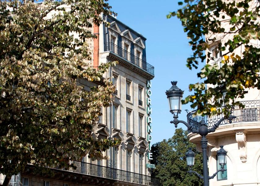 Nouvelle-Aquitaine Bordeaux Exterior Detail