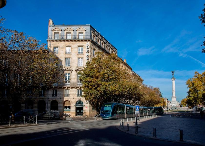 Nouvelle-Aquitaine Bordeaux Street View