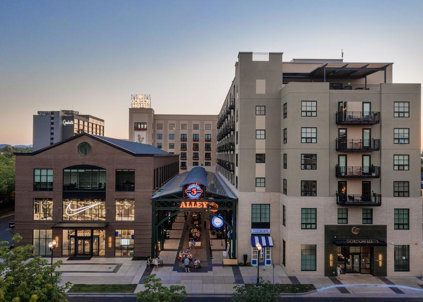 Oregon Eugene Exterior Detail