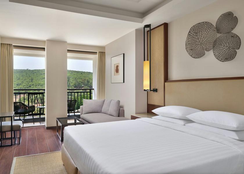 One Bedroom Suite with Balcony