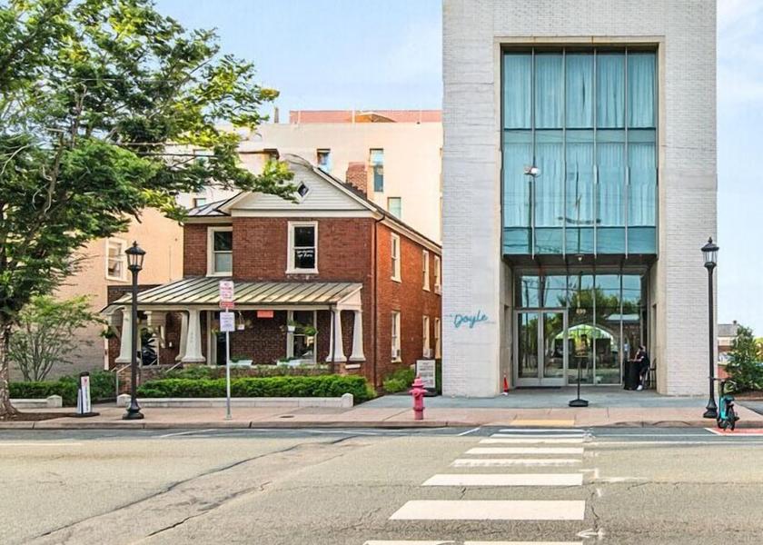 Virginia Charlottesville Facade