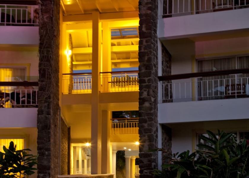  Castries Facade