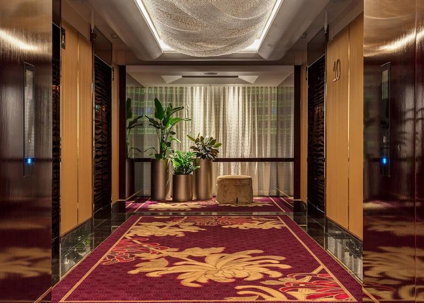 Queensland Gold Coast Interior Entrance