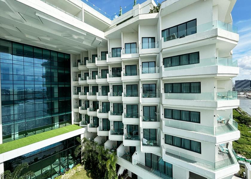  Pasay Exterior view
