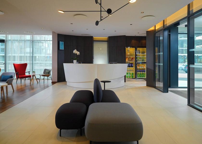 Occitanie Blagnac Reception