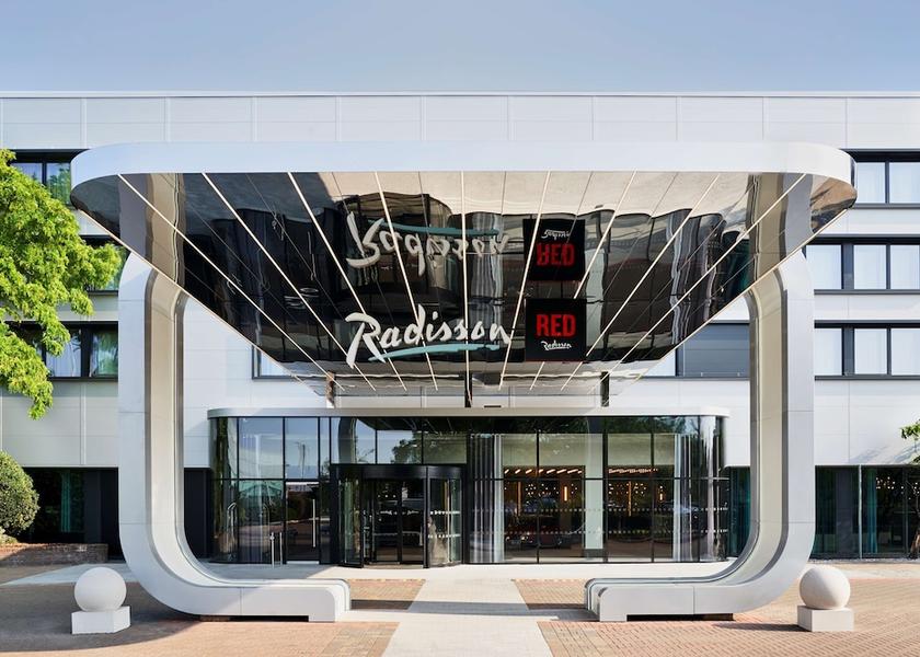 England West Drayton Exterior Detail