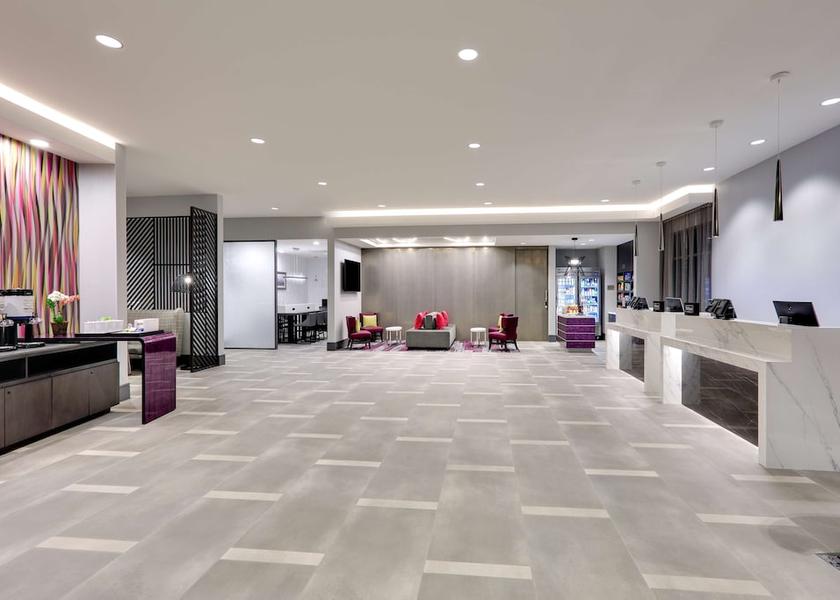 California Lake Forest Lobby