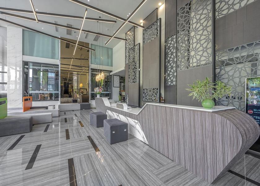 Phuket Province Patong Lobby sitting area