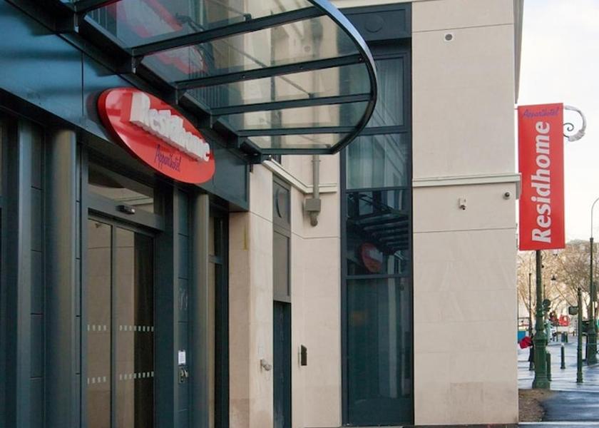 Ile-de-France Puteaux Exterior Detail