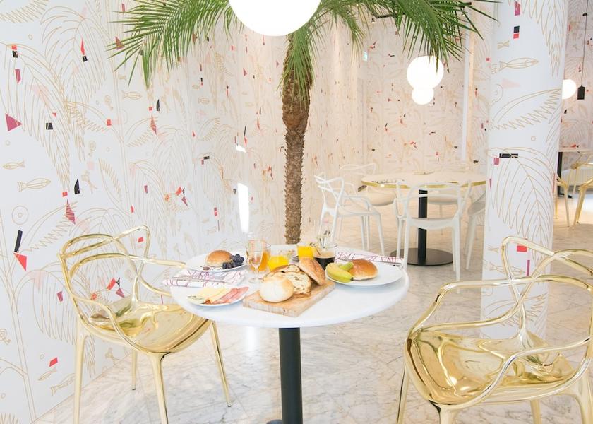 Limburg Maastricht Breakfast Area