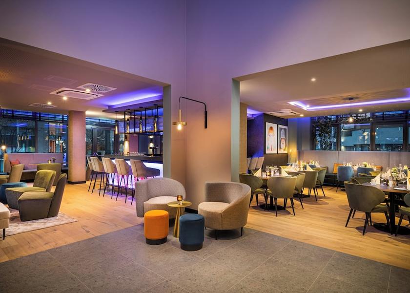Hessen Eschborn Bar (on property)