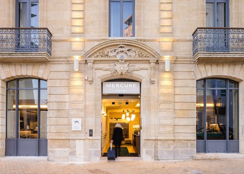 Nouvelle-Aquitaine Bordeaux Facade