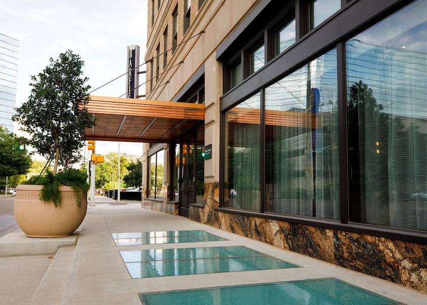 Texas Amarillo Exterior Detail