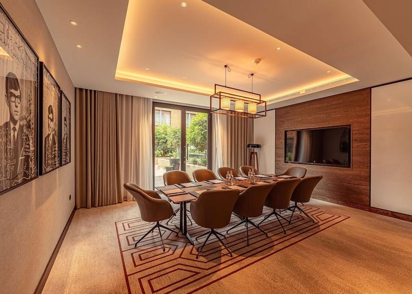 England Cambridge Meeting facility