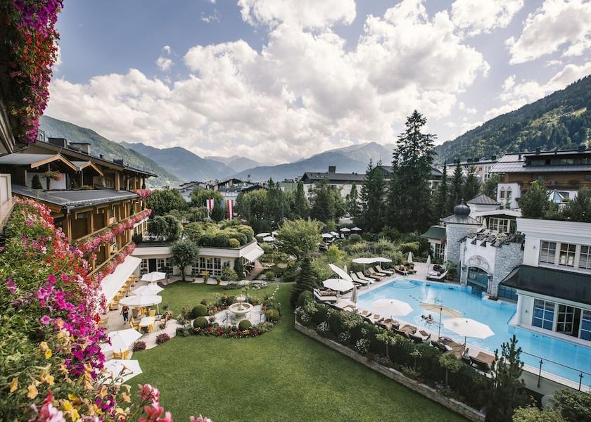 Salzburg State Zell am See Garden view