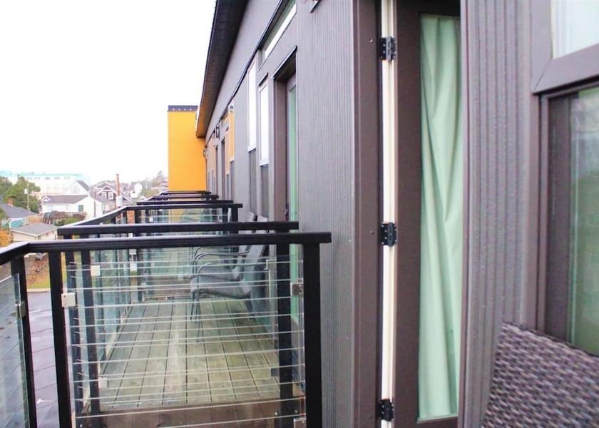 California Seaside Room