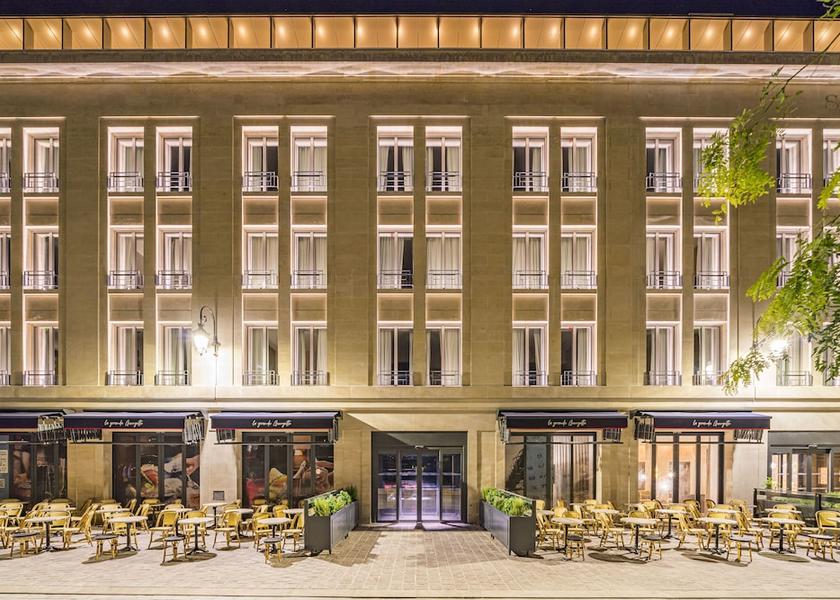 Grand Est Reims Front of property - evening/night