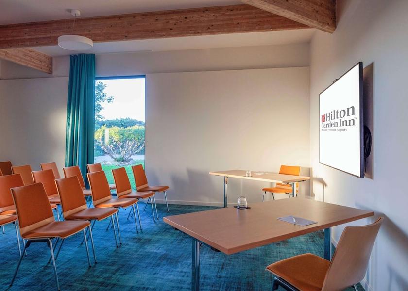 Provence-Alpes-Côte d'Azur Vitrolles Meeting facility