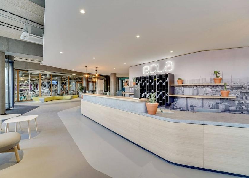 Ile-de-France Palaiseau Reception