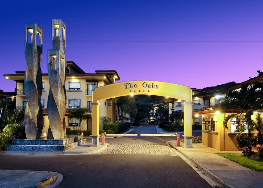 Guanacaste Tamarindo Facade