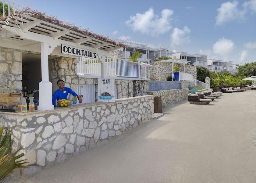 Saint Philip Willikies Bar