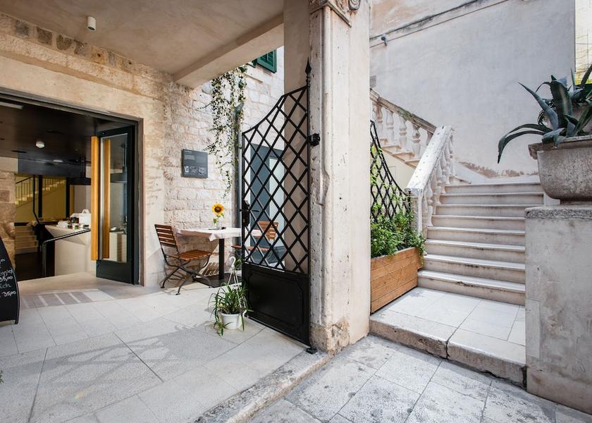 Split-Dalmatia Split Property entrance