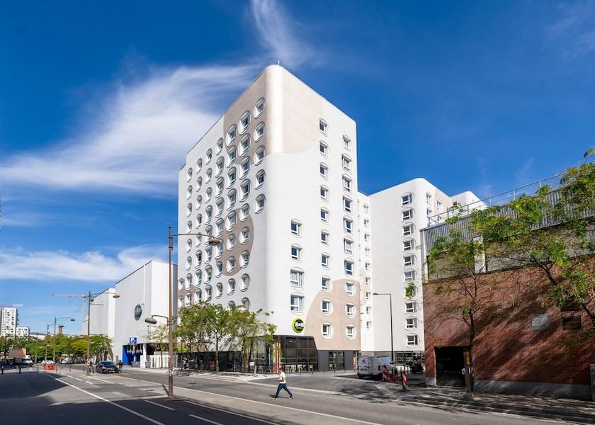 Île-de-France Ivry-sur-Seine Front of property