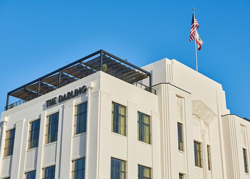 California Visalia Facade