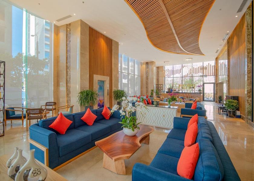 Thua Thien-Hue Da Nang lobby